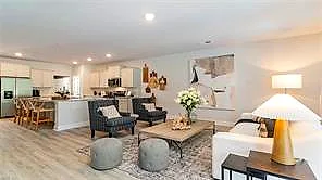 5114 Duxbury Rd, Suffolk — photo