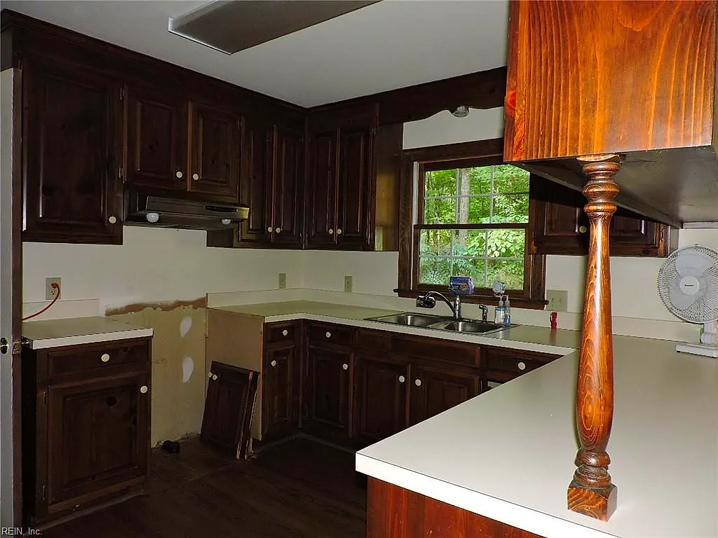 215 Old Cart Rd, Williamsburg — photo