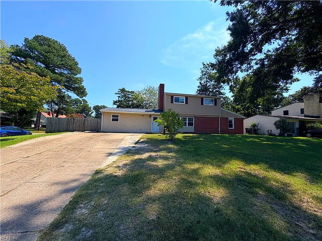 556 Caren DR, VIRGINIA BEACH VA 23452
