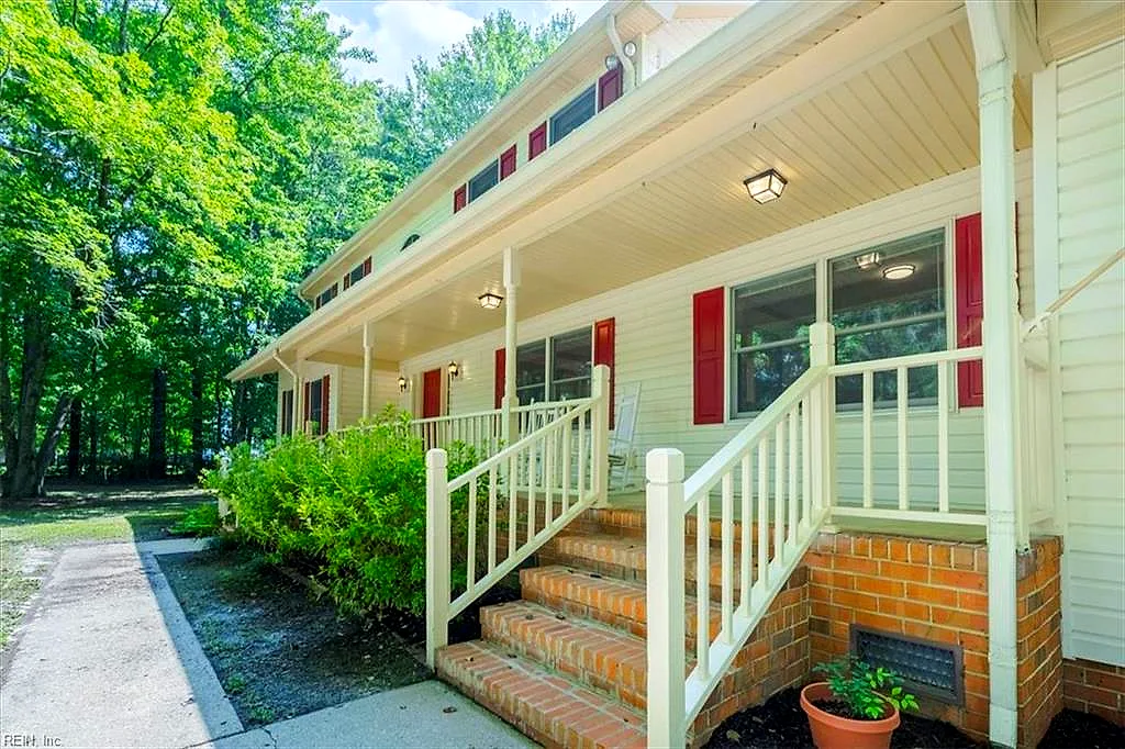 1204 Murray Dr, Chesapeake — photo
