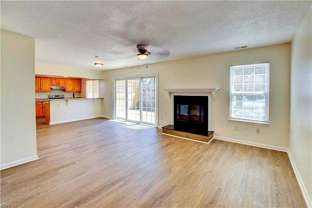 604 Oleander Cir, Virginia Beach — photo