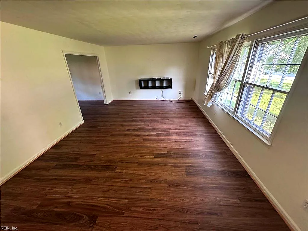 1039 Windjammer Dr, Hampton — photo