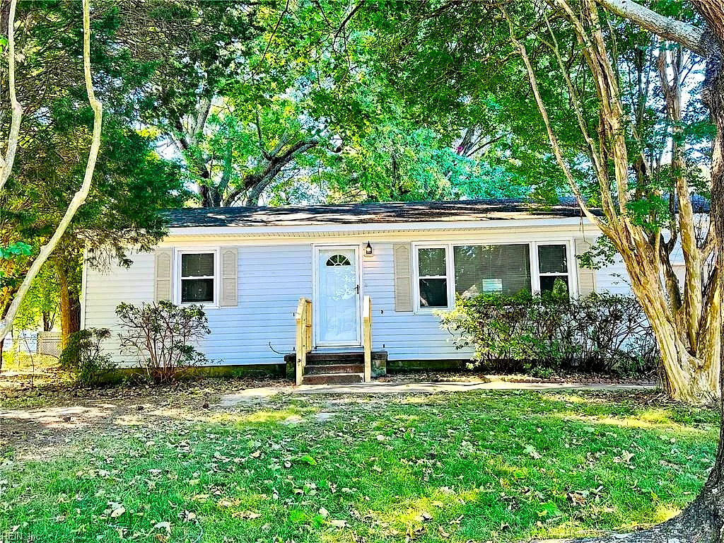 5933 Brinda Ave, Norfolk — photo