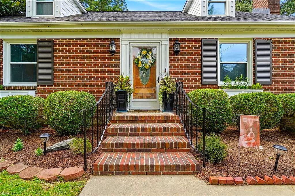 212 Cypress Rd, Portsmouth — photo