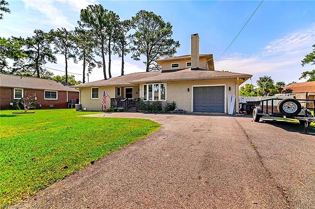 423 W Gilbert ST, HAMPTON VA 23669