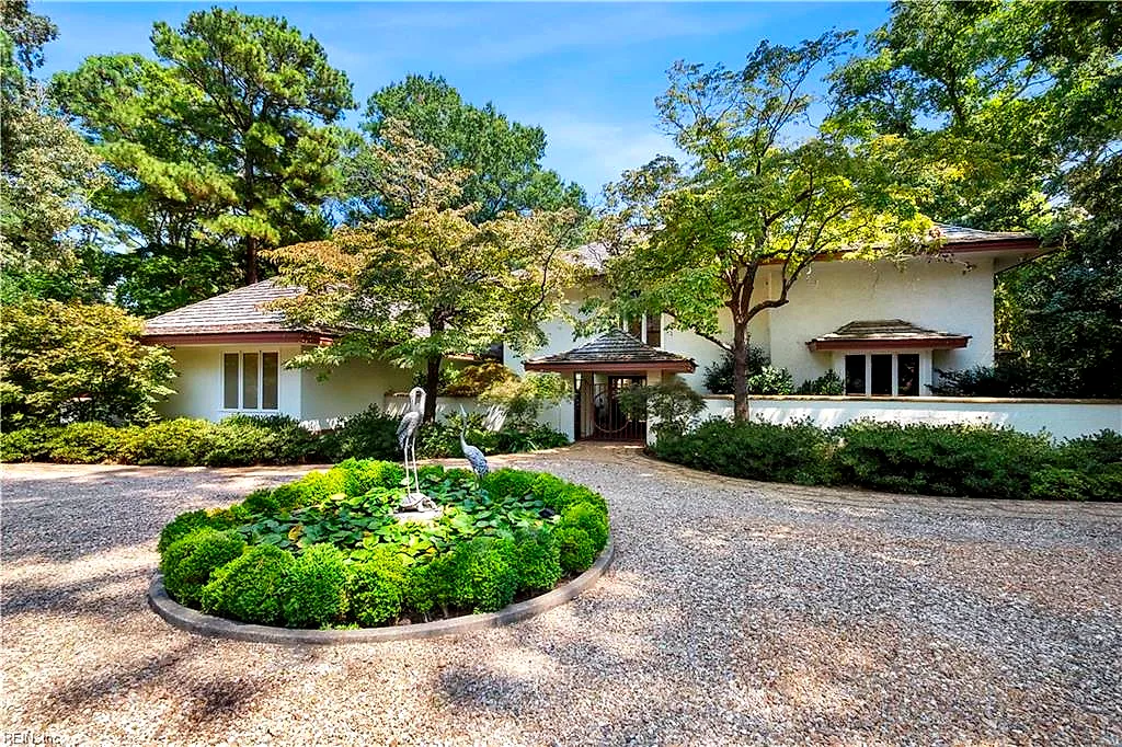1230 E Bay Shore DR, VIRGINIA BEACH VA 23451