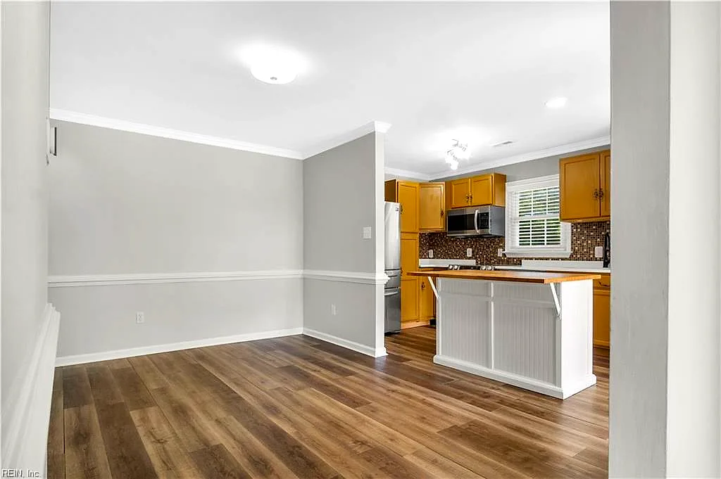 103 Turnbridge Land #H, Yorktown — photo