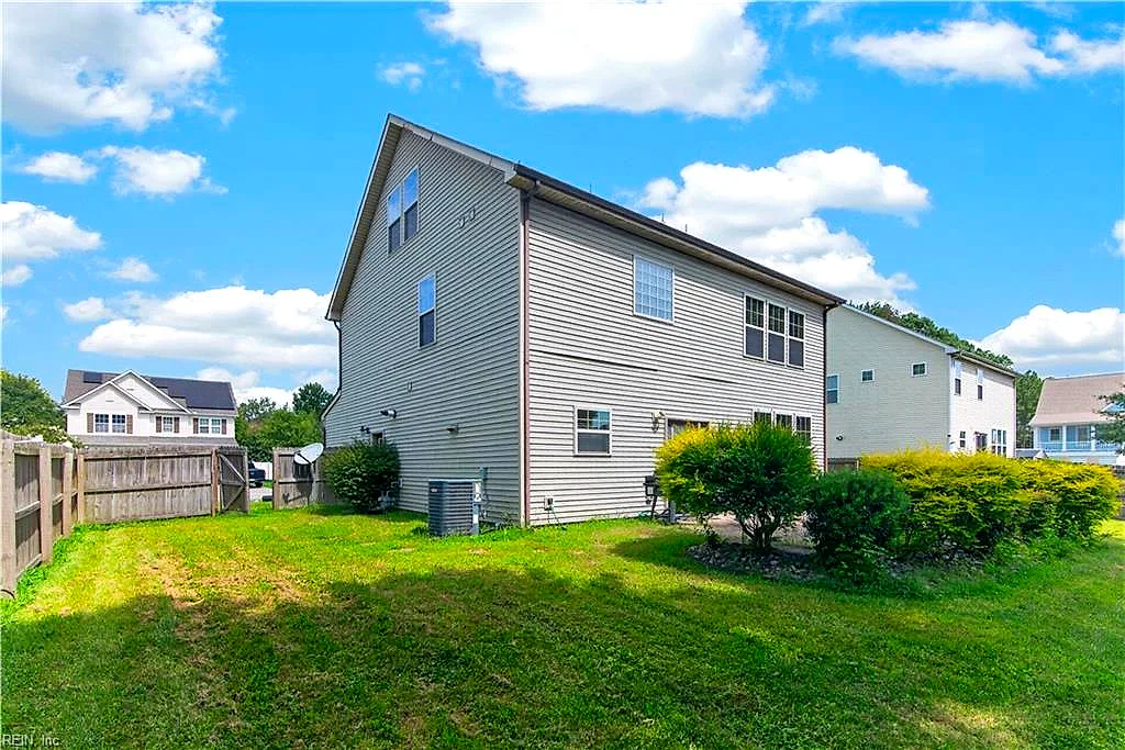 220 Benthall Rd, Hampton — photo