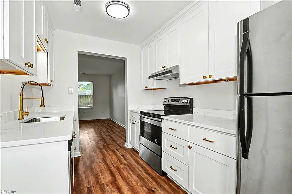 132 Thalia Trace DR, VIRGINIA BEACH VA 23452