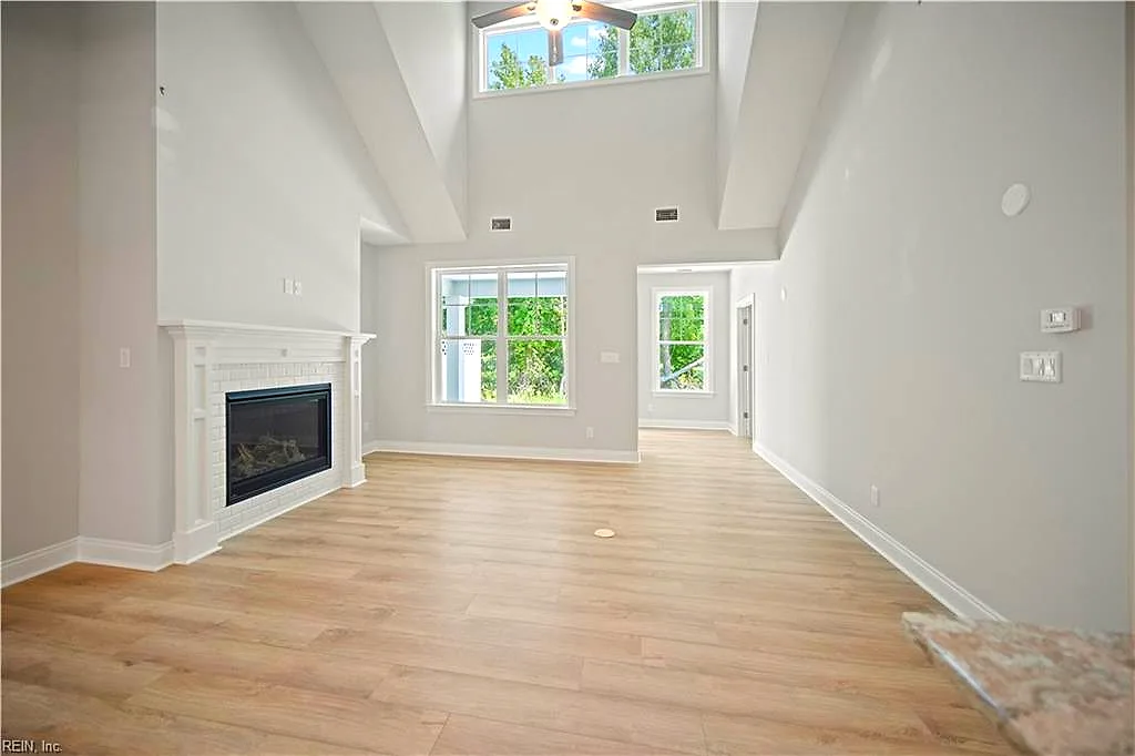 2061 Asher (Lot 6) Dr, Suffolk — photo