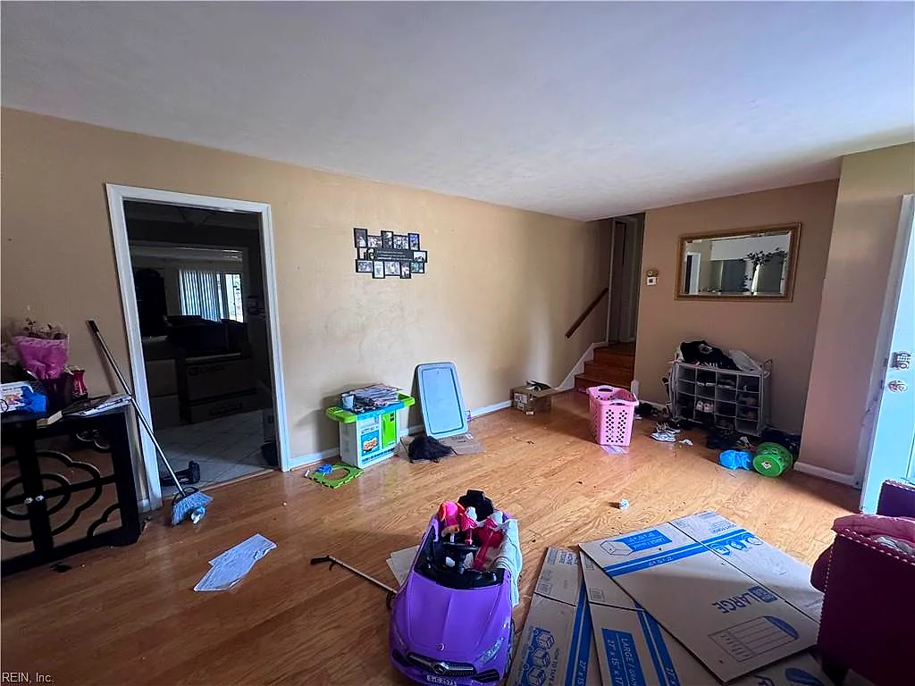 33 Azalea Dr, Hampton — photo