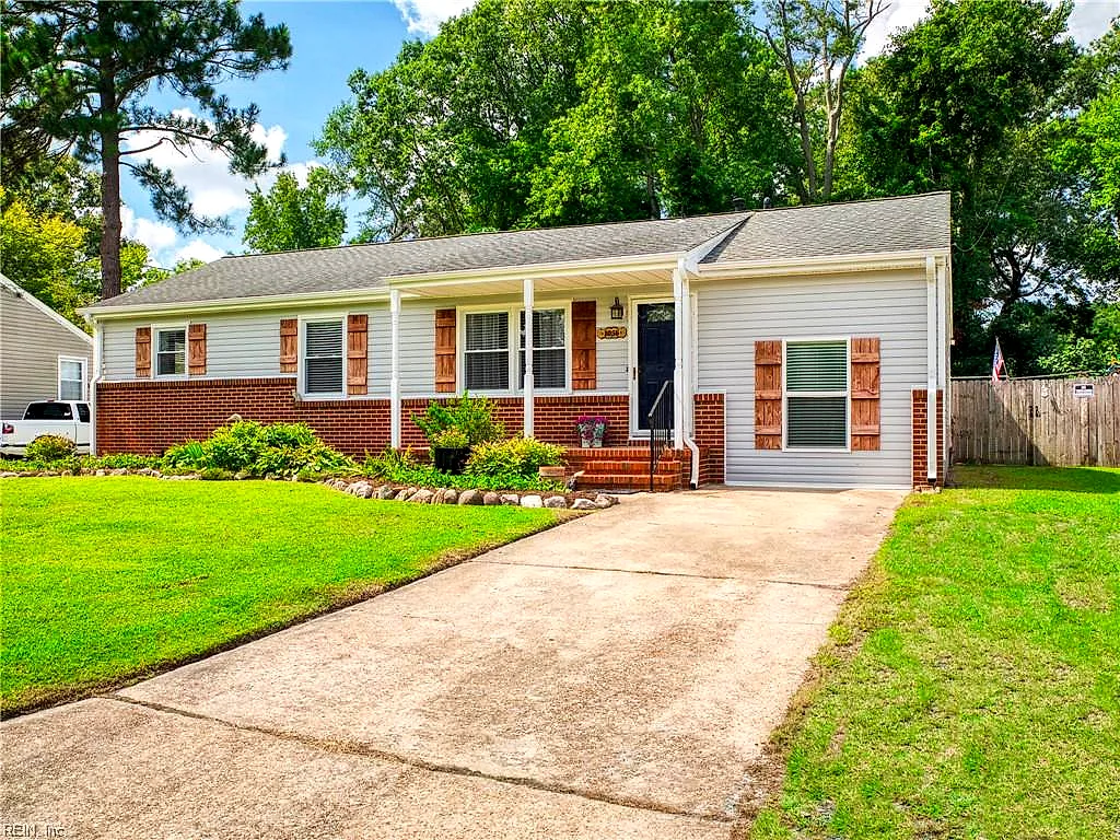1056 Saint Julian DR, CHESAPEAKE VA 23323