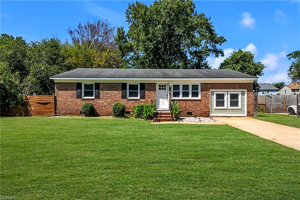 5246 Lepage Rd RD, NORFOLK VA 23513