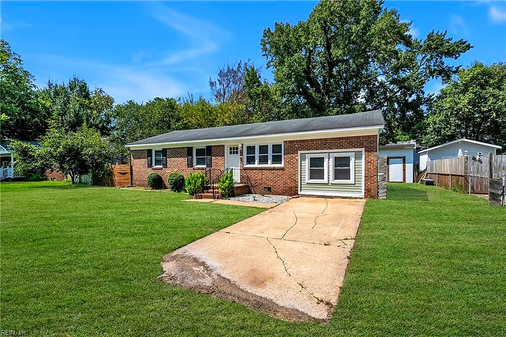 5246 Lepage Rd Rd, Norfolk — photo