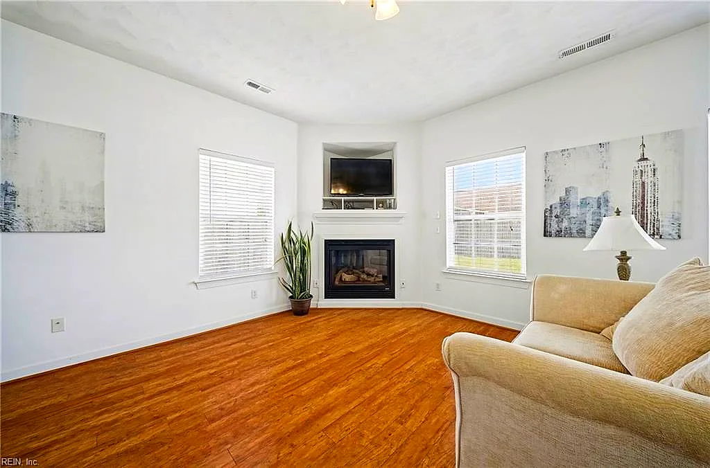917 Flores Ct, Virginia Beach — photo