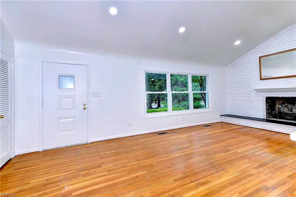 309 Corbin Dr, Newport News — photo