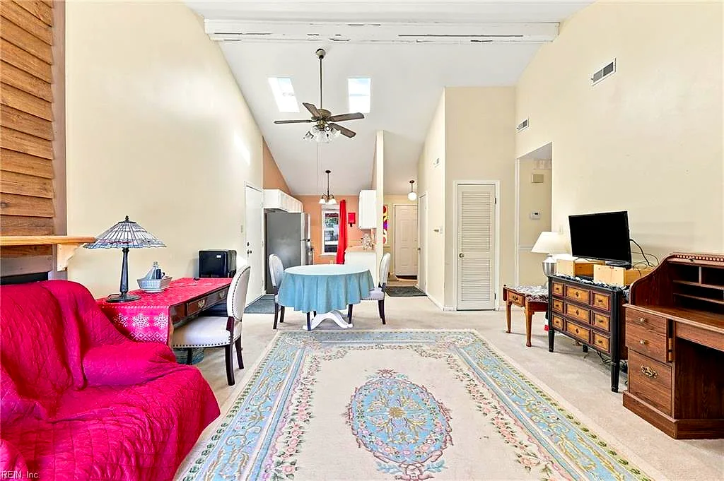 555 Dellwood Dr, Newport News — photo