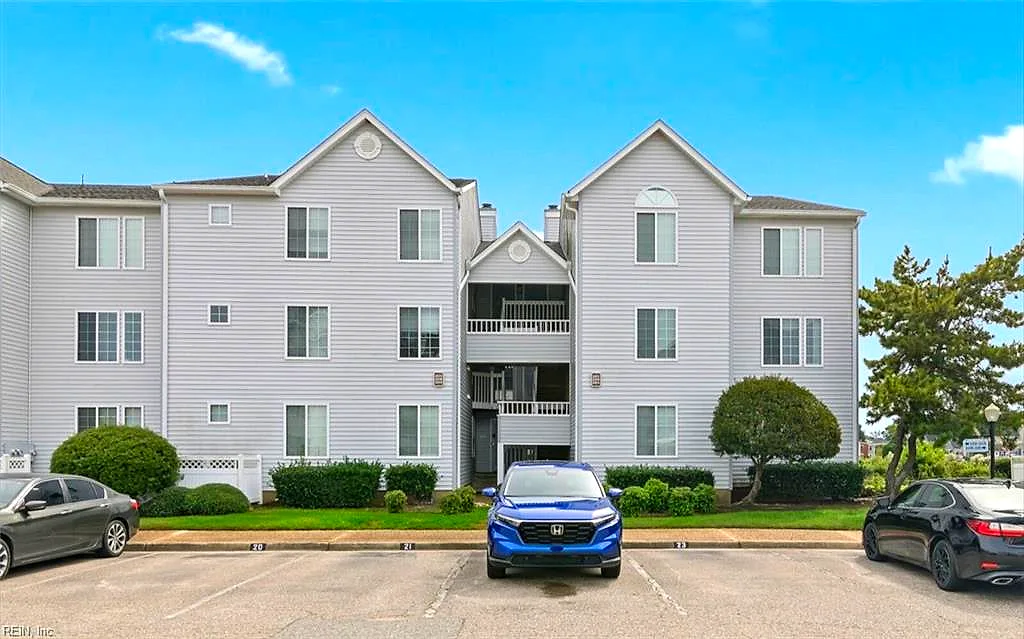 223 Island Cove CT #C, HAMPTON VA 23669