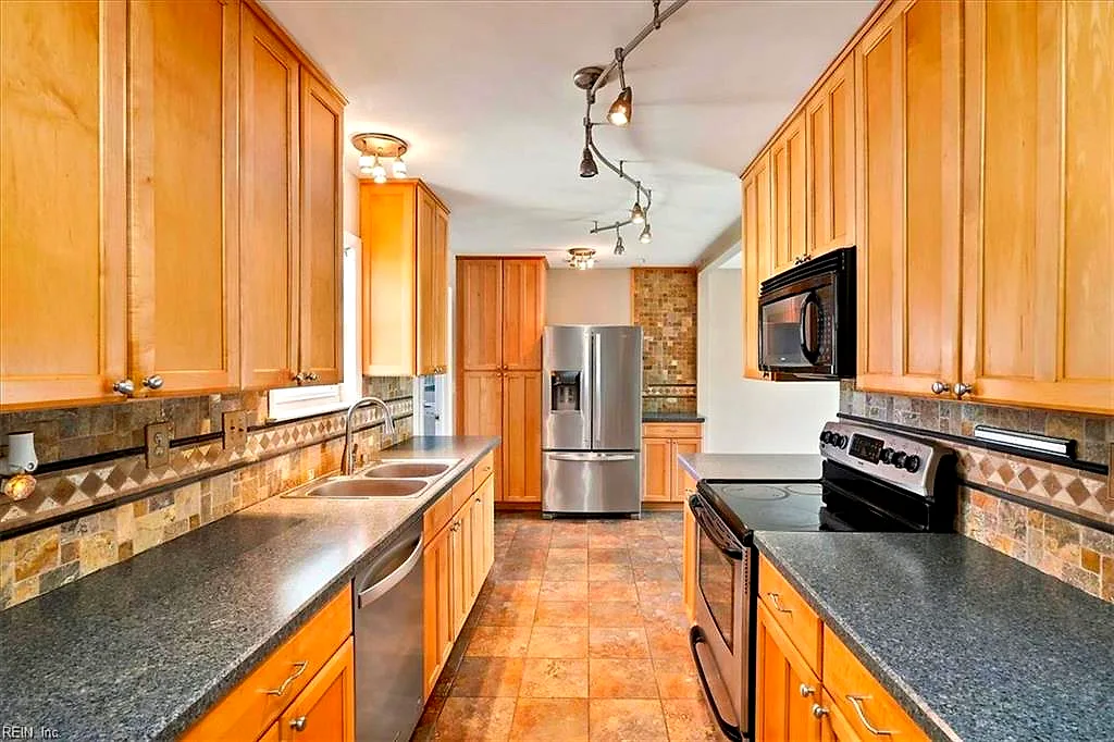 3529 Faraday Ln, Virginia Beach — photo