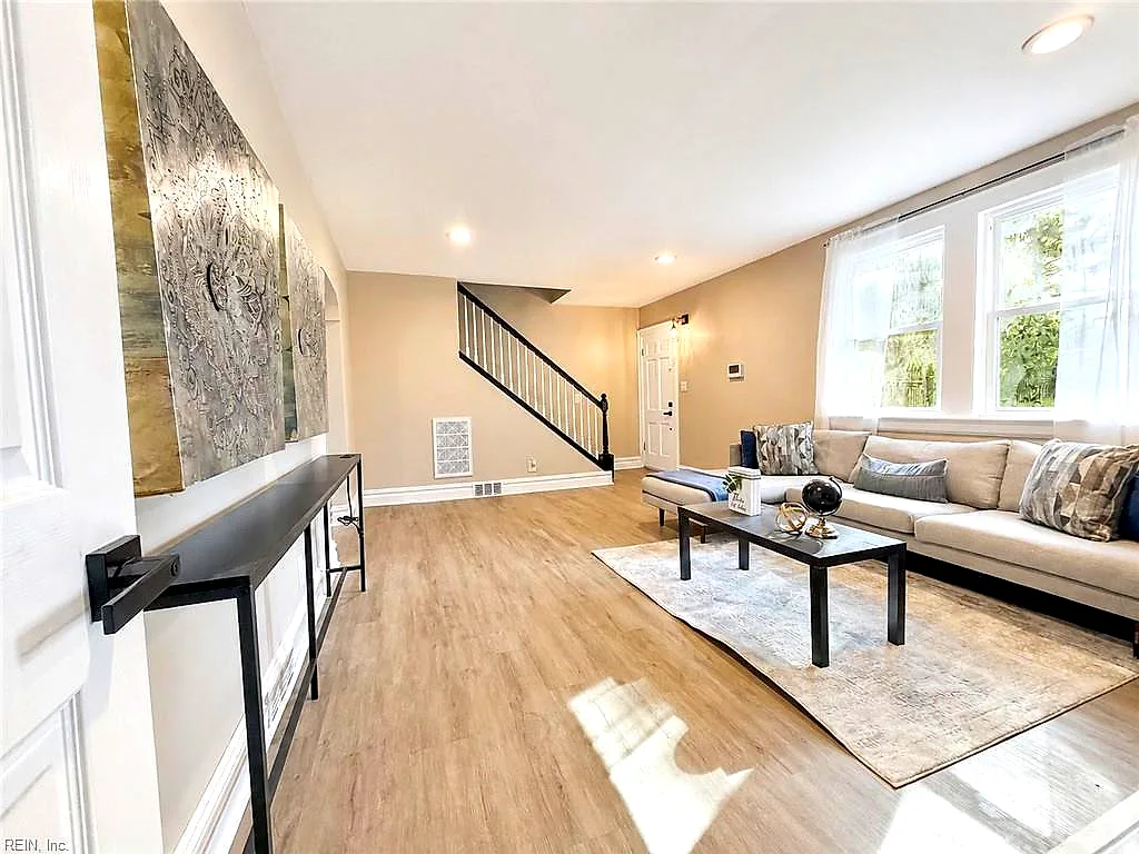 3121 Rolen Dr, Portsmouth — photo