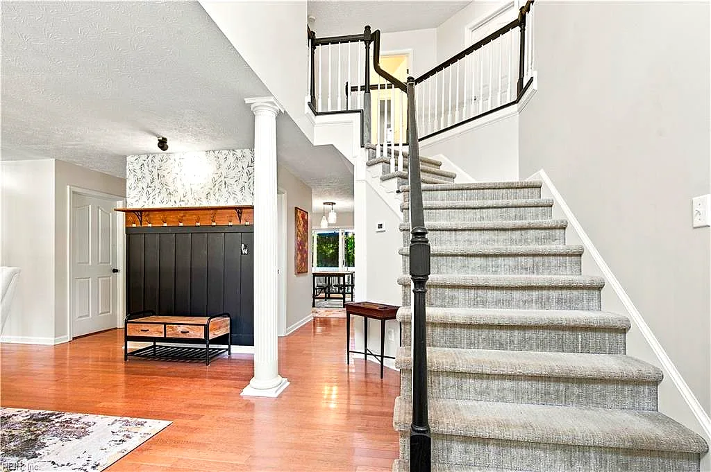 437 Evergreen Way, Smithfield — photo