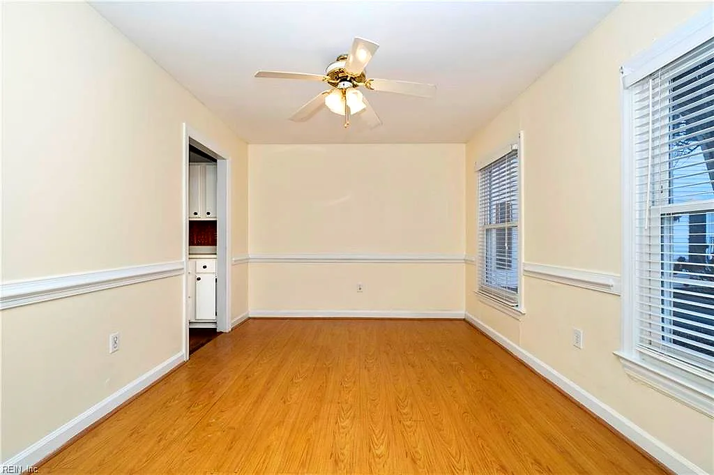 9 Towne Square Dr, Newport News — photo