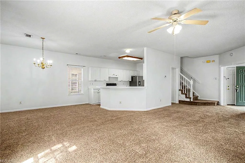 960 Drivers Ln, Newport News — photo