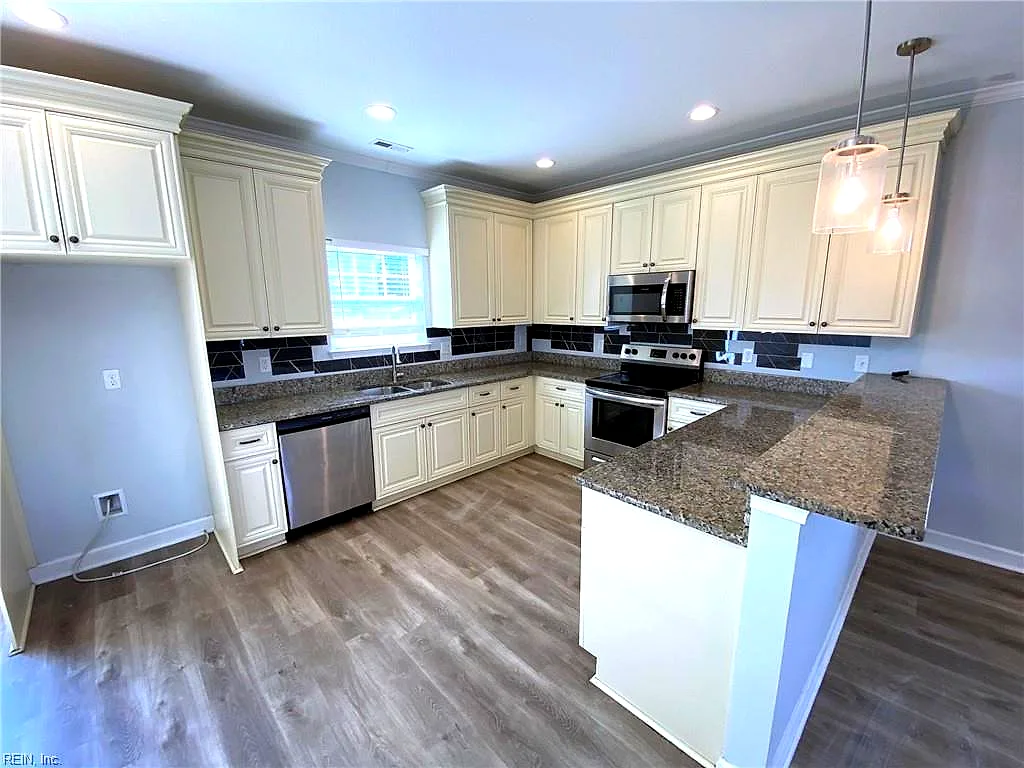 1720 Oakfield Ave, Norfolk — photo