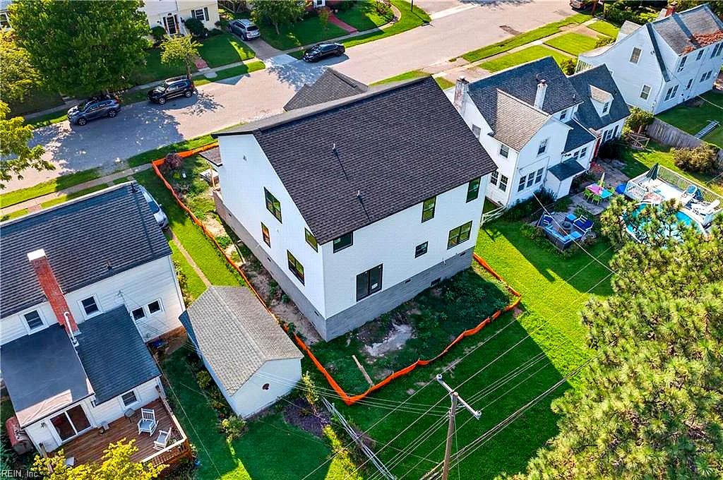 106 Chesterfield Rd, Hampton — photo