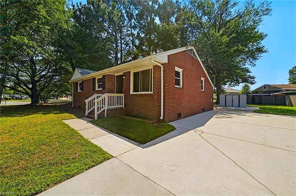 613 Yorkshire Rd, Portsmouth — photo
