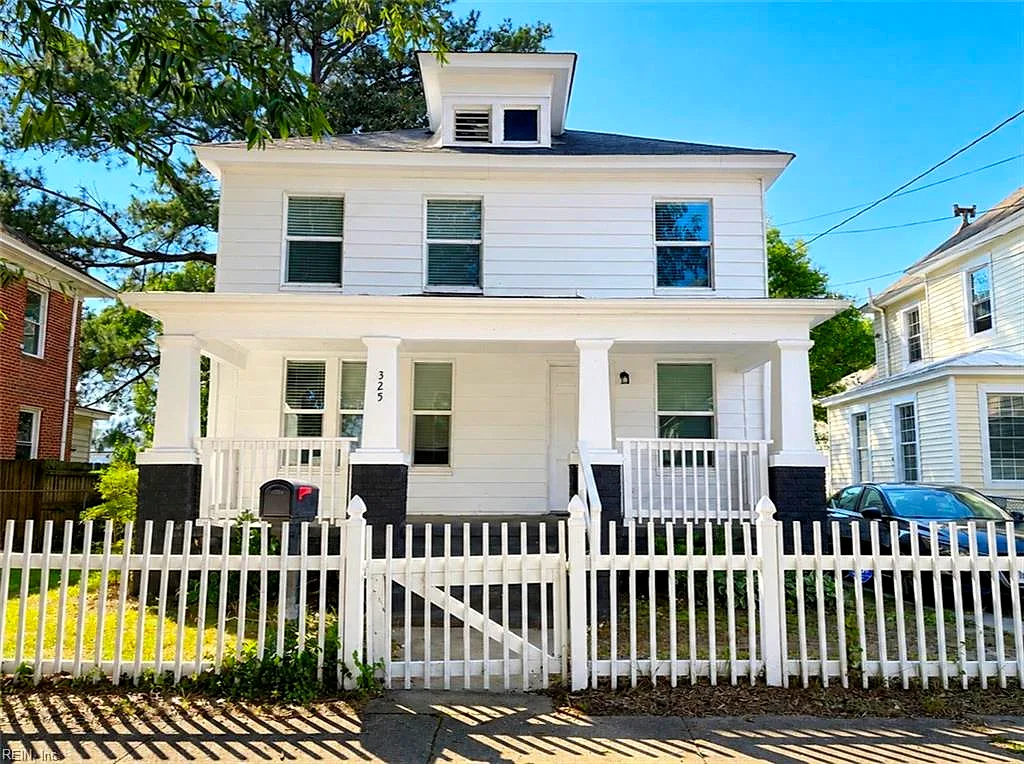 325 S Main St, Suffolk — photo