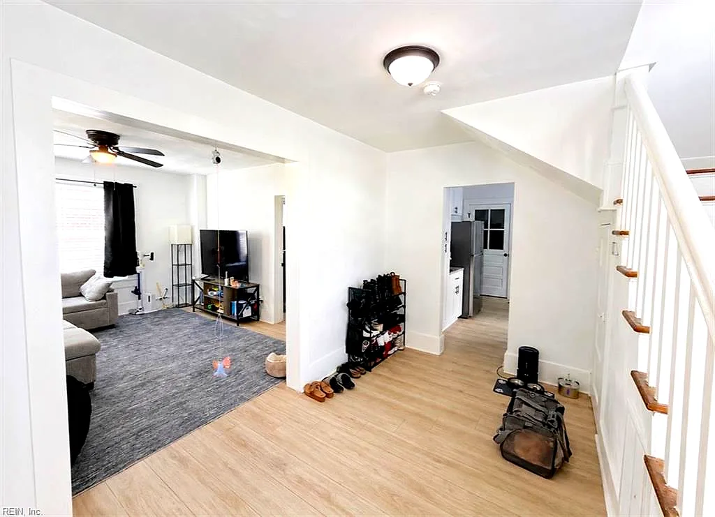 325 S Main St, Suffolk — photo