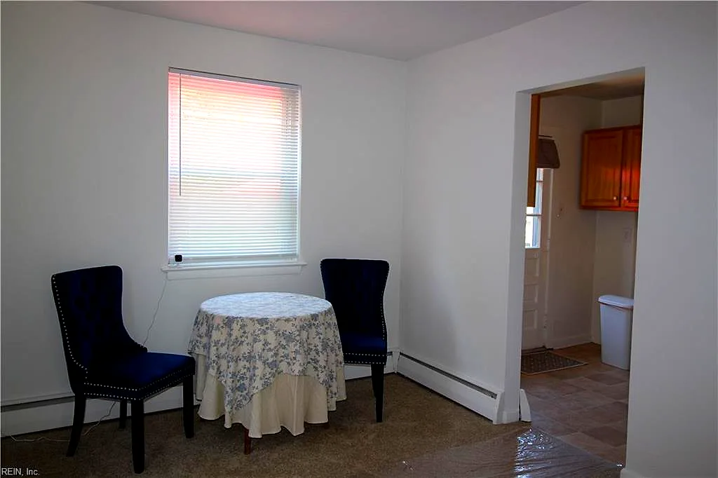 1111 Redgate Ave, Norfolk — photo