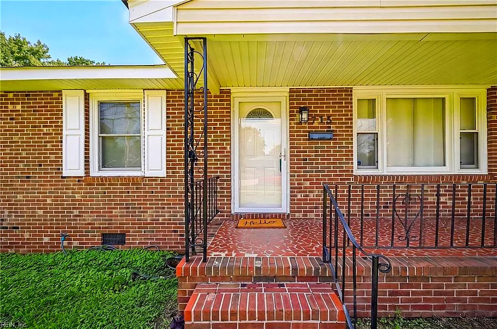 715 Coolidge St, Portsmouth — photo