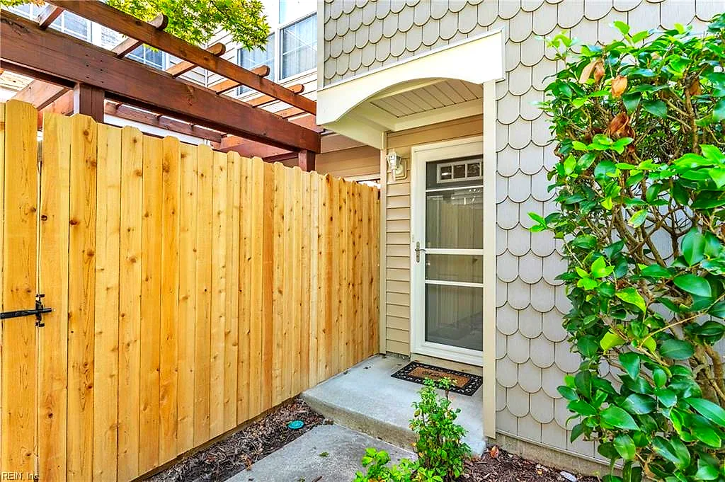 4305 Napa Ct, Virginia Beach — photo