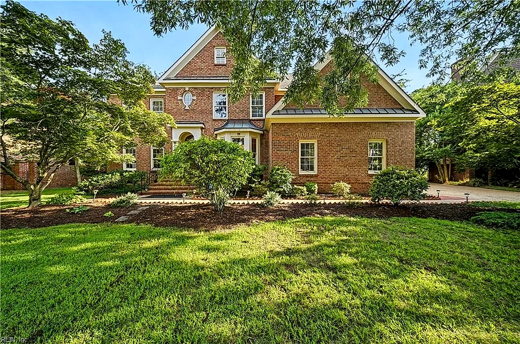 1417 S Veaux LOOP, NORFOLK VA 23509