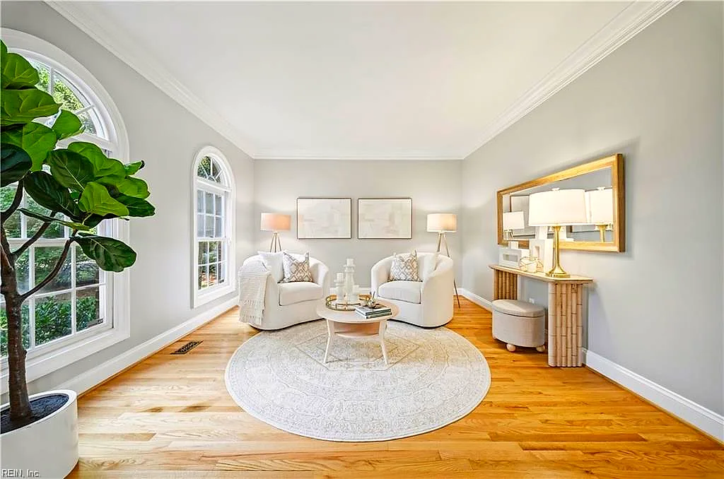1417 S Veaux Loop, Norfolk — photo