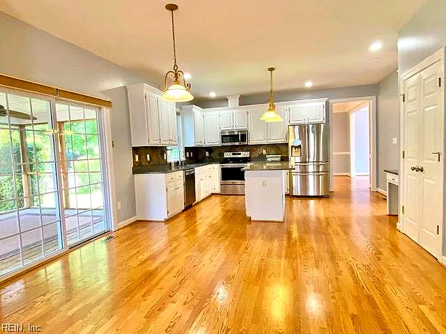 412 Brentmeade Dr, Yorktown — photo