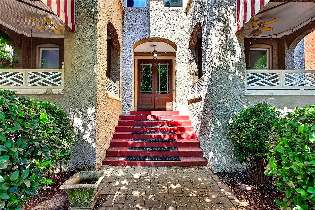 1315 Colonial AVE #5, NORFOLK VA 23517