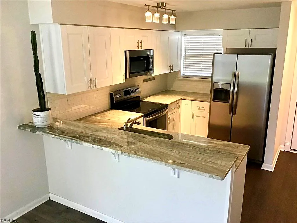 1214 Owl Ct, Virginia Beach — photo