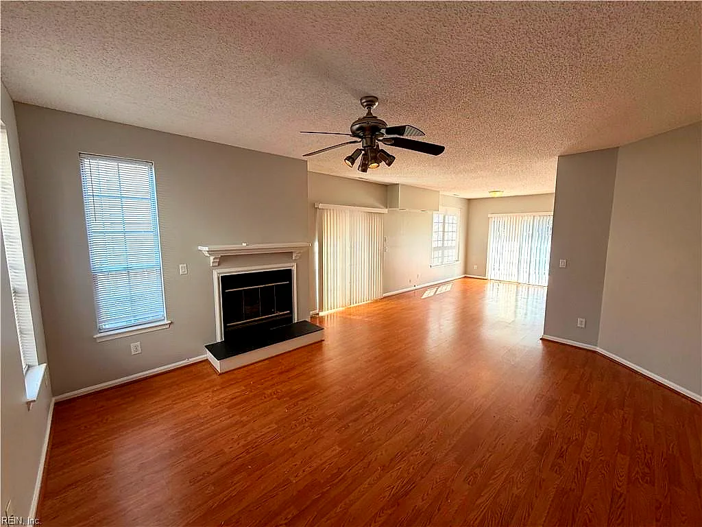 4841 Strand Dr, Virginia Beach — photo