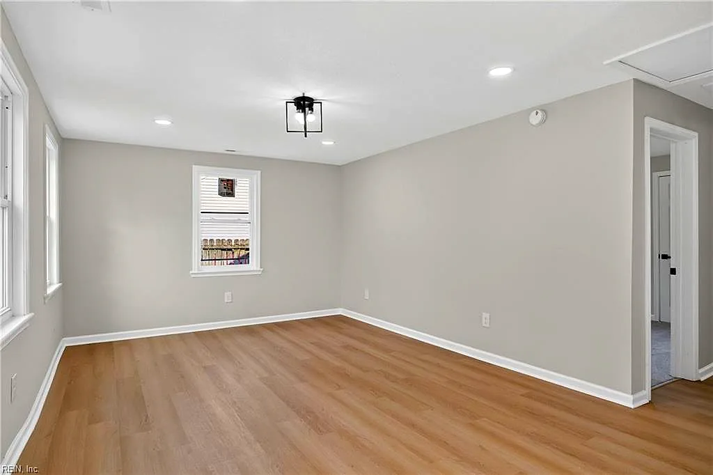 802 Paul St, Newport News — photo