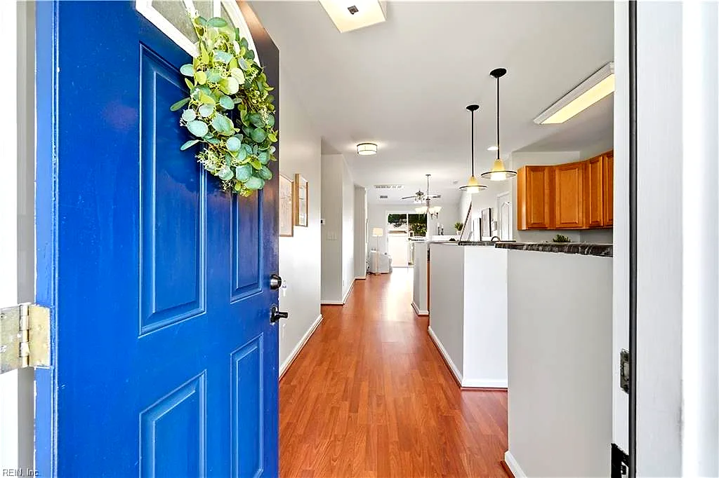 802 Devereaux Dr, Virginia Beach — photo