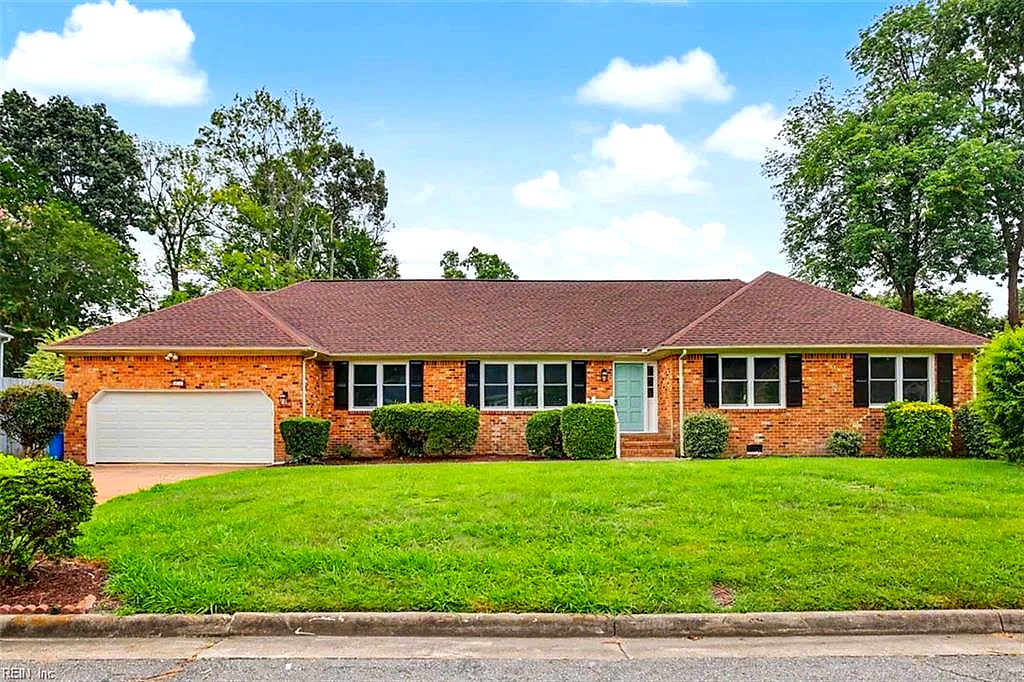 904 Stockbridge DR, VIRGINIA BEACH VA 23464