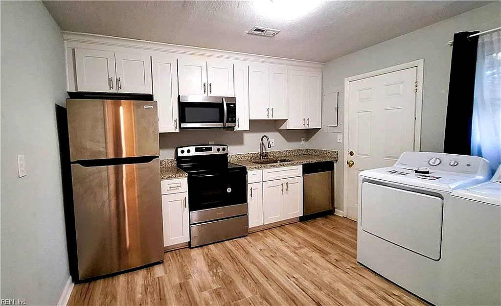 1327 Credle Rd #B, Virginia Beach — photo
