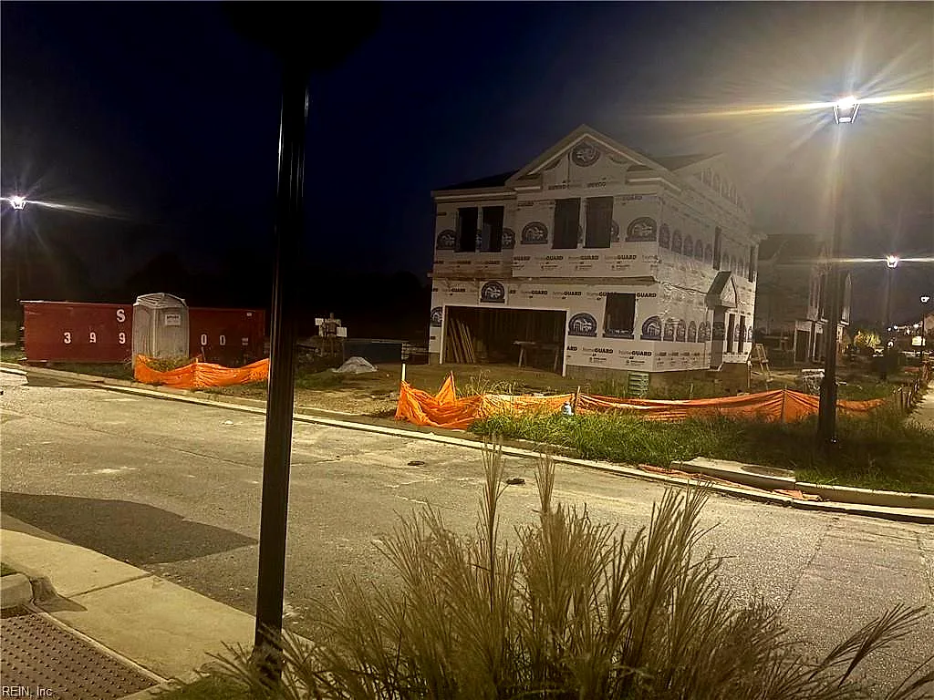 2001 Carroll Brinkley Way, Suffolk — photo