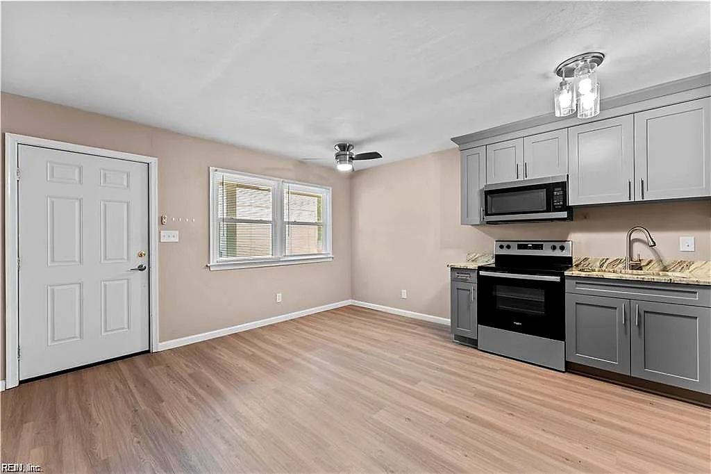1416 E Ocean View Ave #8, Norfolk — photo