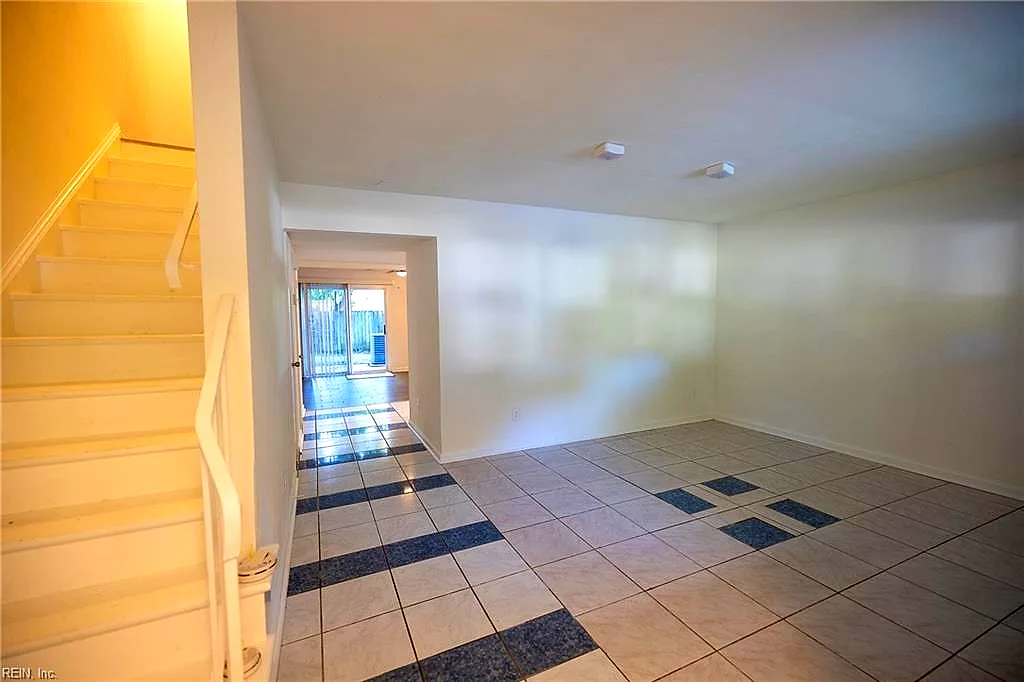 3355 Lakecrest Rd, Virginia Beach — photo
