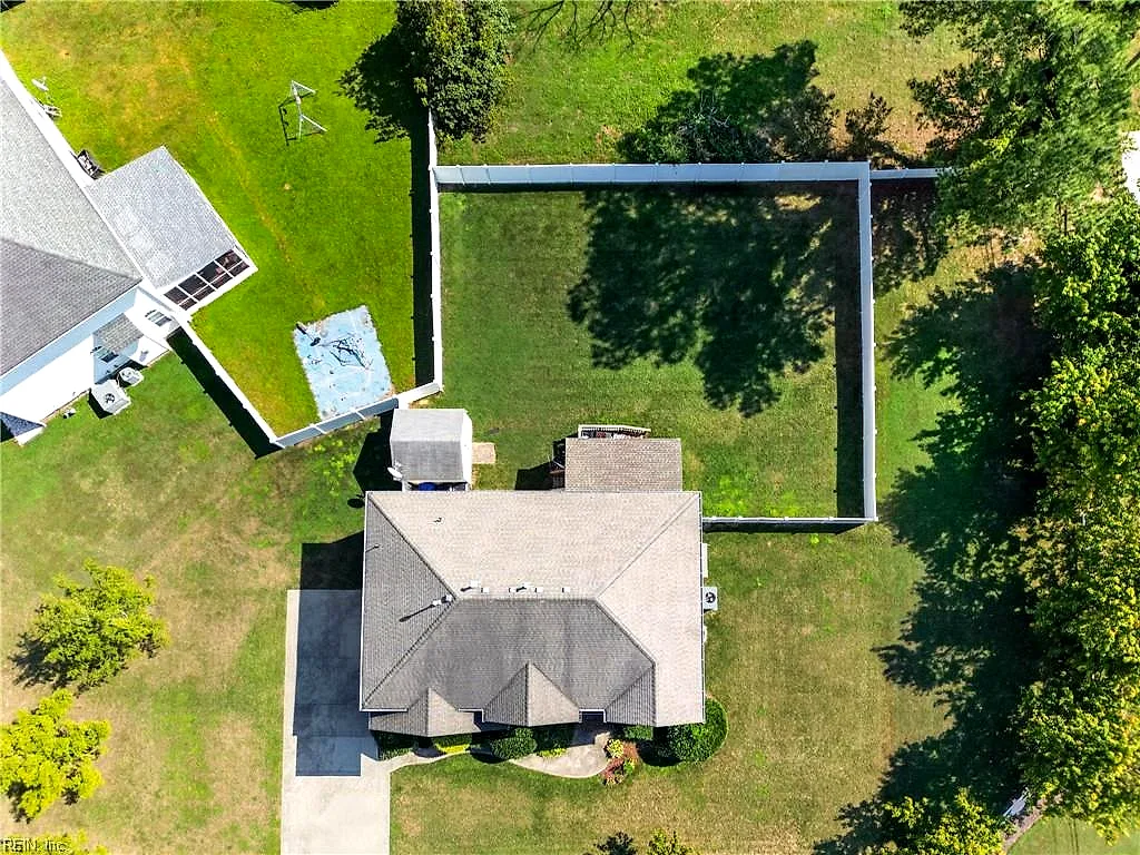 100 Hamer Rd, Suffolk — photo