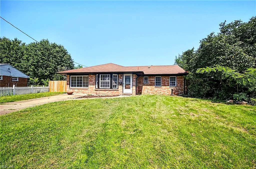 5004 Westgrove Cir, Virginia Beach — photo